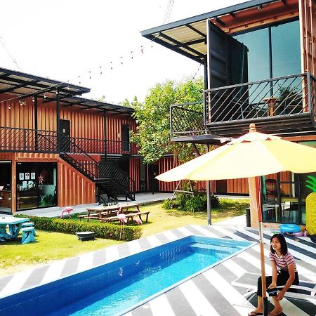 Hotel Jn9 Poshtel Pattaya Esterno foto