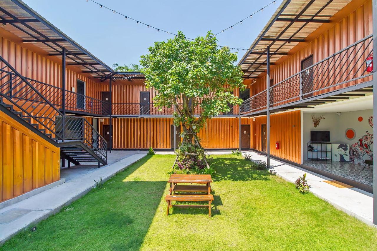 Hotel Jn9 Poshtel Pattaya Esterno foto