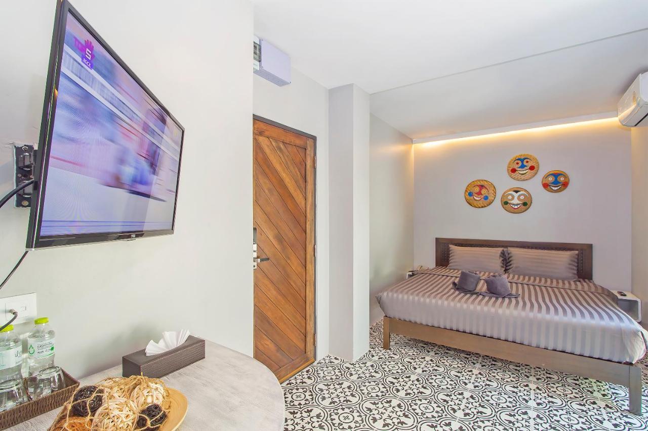 Hotel Jn9 Poshtel Pattaya Esterno foto